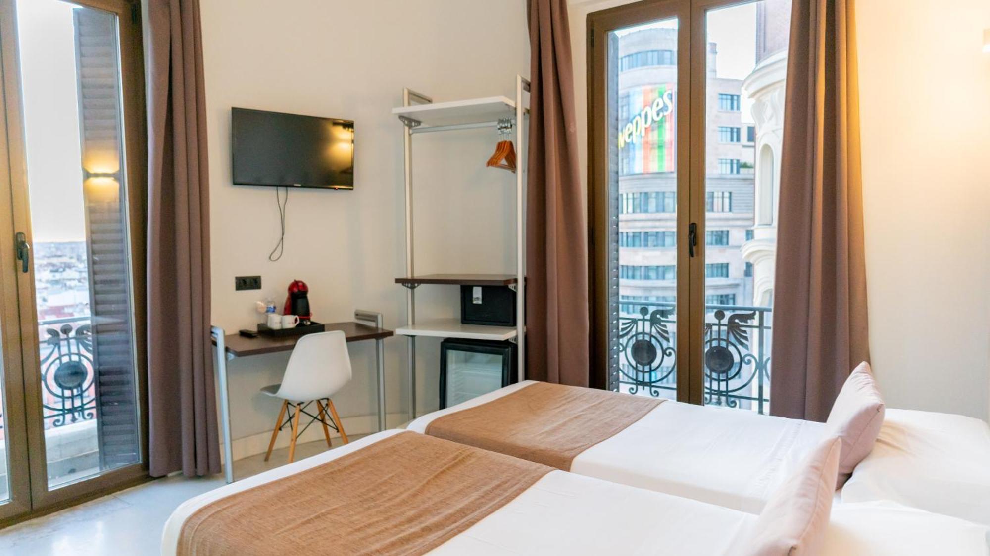 Hostel Gran Via 44 Madryt
